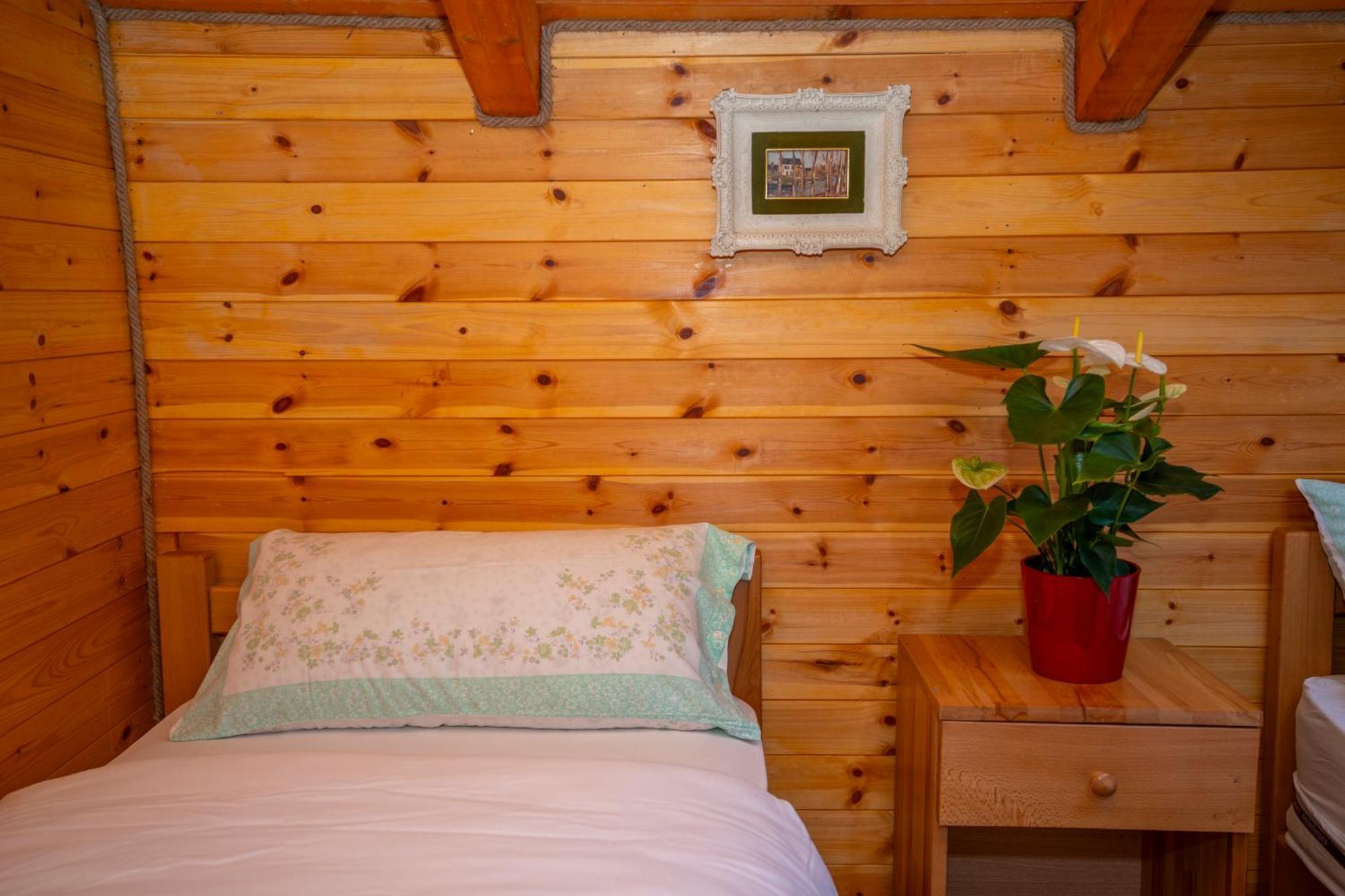 Bee Eco Guest House Moll' e Shoshit Exterior foto